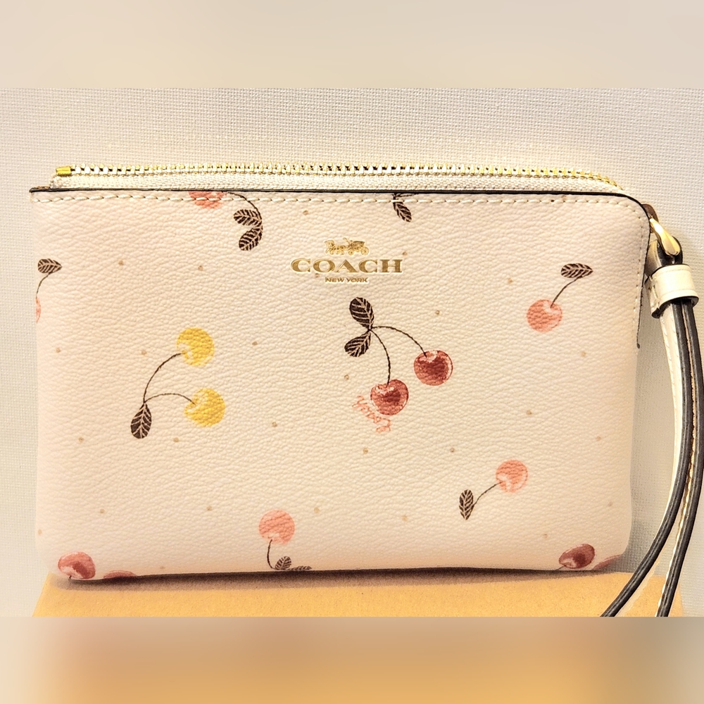 Coach wristlet. Unused with tag.